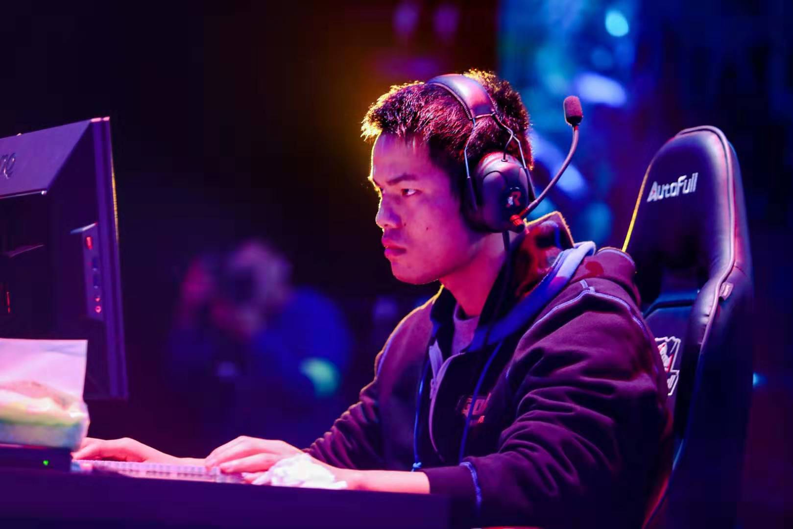 量总是充满 量总是充满