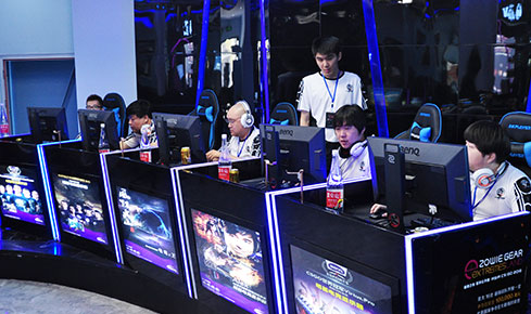 力让人钦佩 力让人钦佩